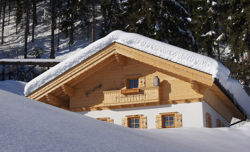 ferienhuette-tirol-chalet-bergkristall-winter-01 ferienhuette-tirol-chalet-bergkristall-winter-01