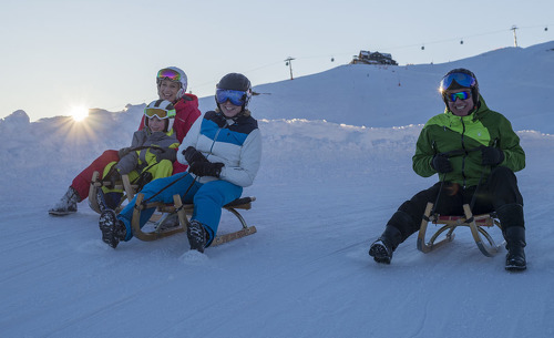 Rodelspaß in Salzburg- Urlaub im Chalet Smaragd