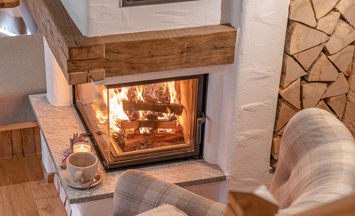 kamin-knistern-chalet