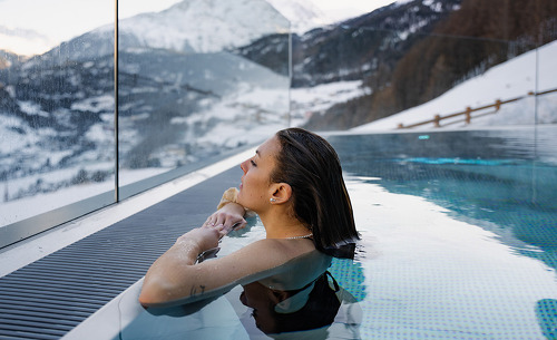 gruenwaldresort-pool-13