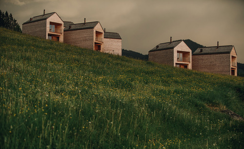 peterhof-chalets-sommer-07