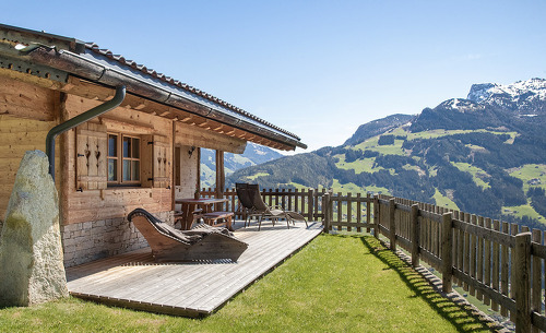 ferienhuette-tirol-chalet-bergschloessl-sommer-09