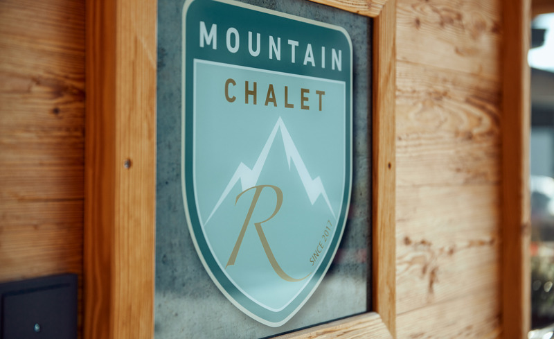 mountain-chalet-r-13