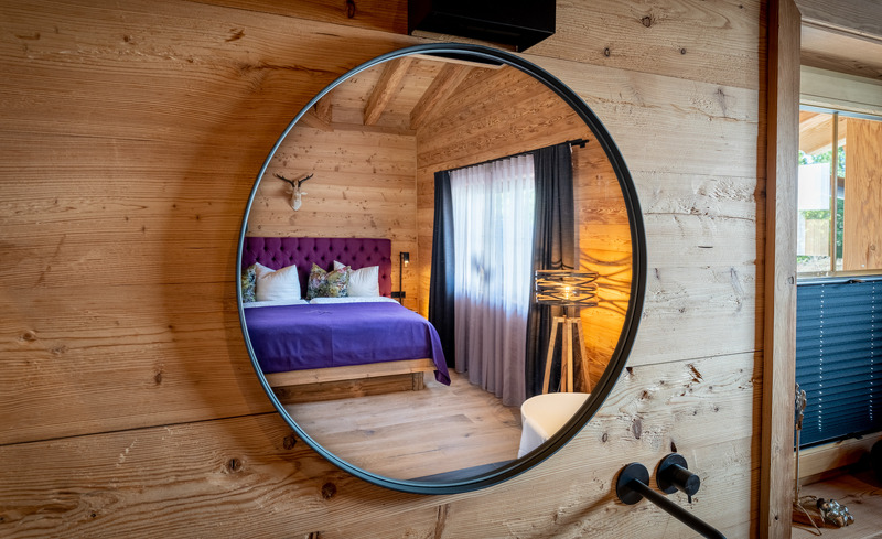 mountain-chalet-r-24