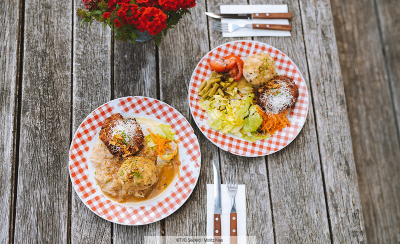 Einkehr-auf-der-Wettersteinhuette-Knoedel-Leutasch