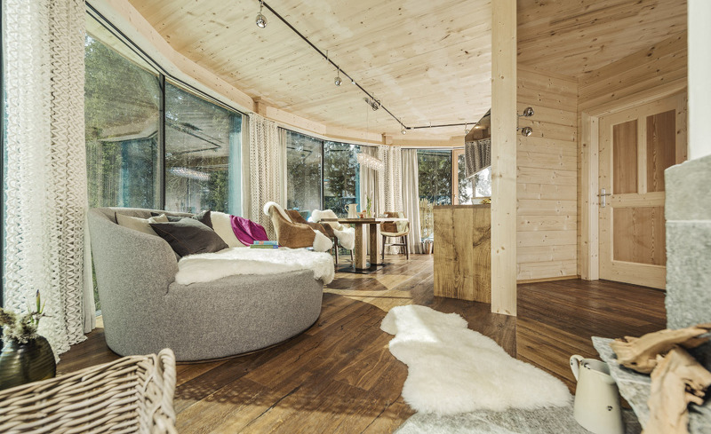 Rückzugsort in den Tiroler Bergen- rosuites im Almhof Roswitha