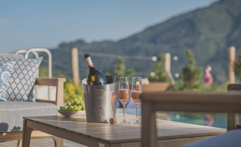 senhoog-gipfelkreuzliebe-champagner-pool