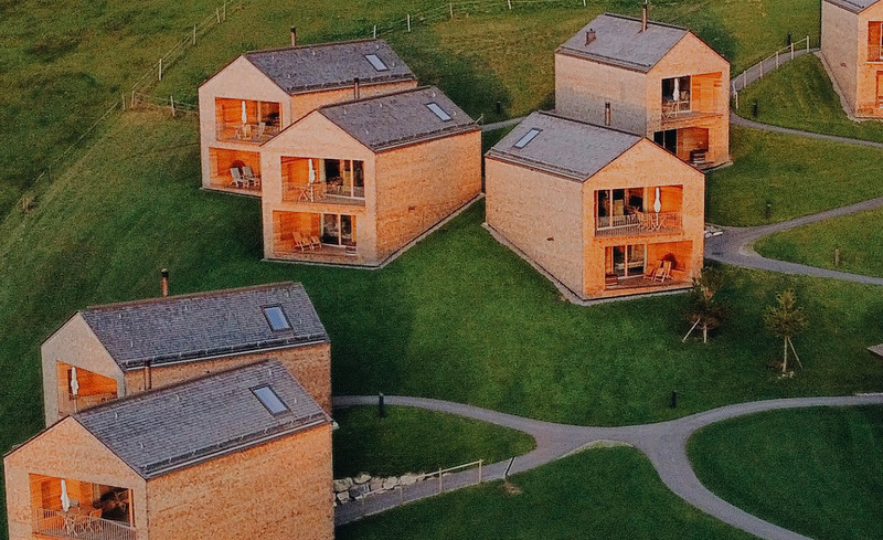 peterhof-chalets-sommer-13