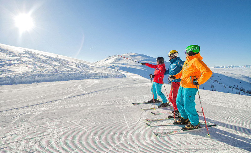 trattlers-hof-chalets-winter-01