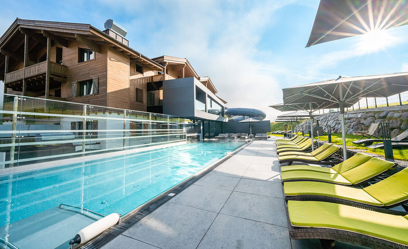 familienpool-aussen-foto-carmen-huter