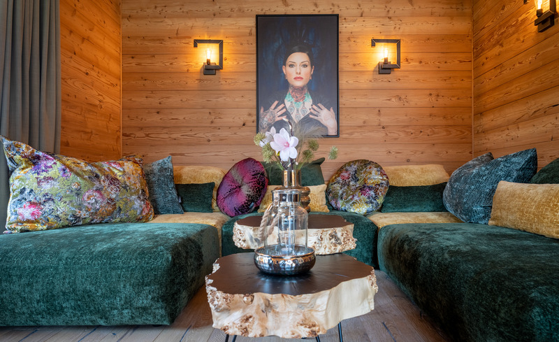 mountain-chalet-r-29