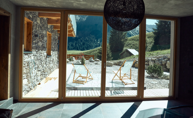 mountain-chalet-r-10