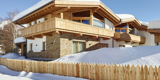 Winterurlaub und Skiurlaub in den Löwen Chalets direkt an der Piste in Seefeld
