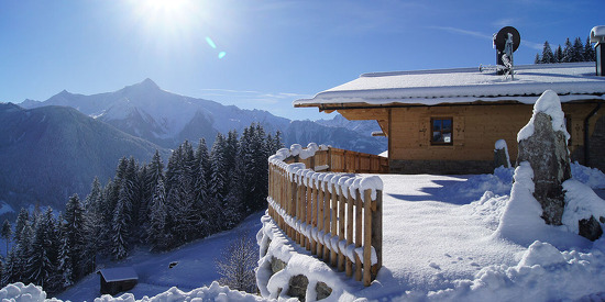 ferienhuette-tirol-chalet-bergschloessl-winter-04