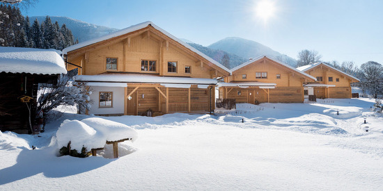 Genießen Sie die Sonnenstunden im Winter in den Chalets Lehenriedl im Salzburger Land
