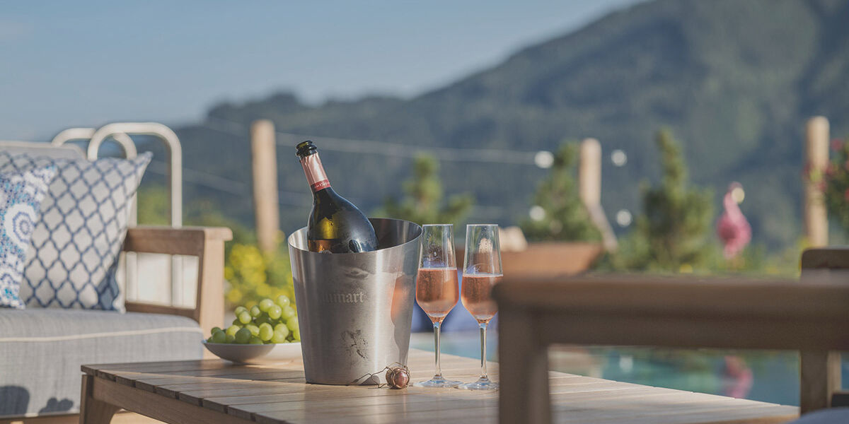 senhoog-gipfelkreuzliebe-champagner-pool