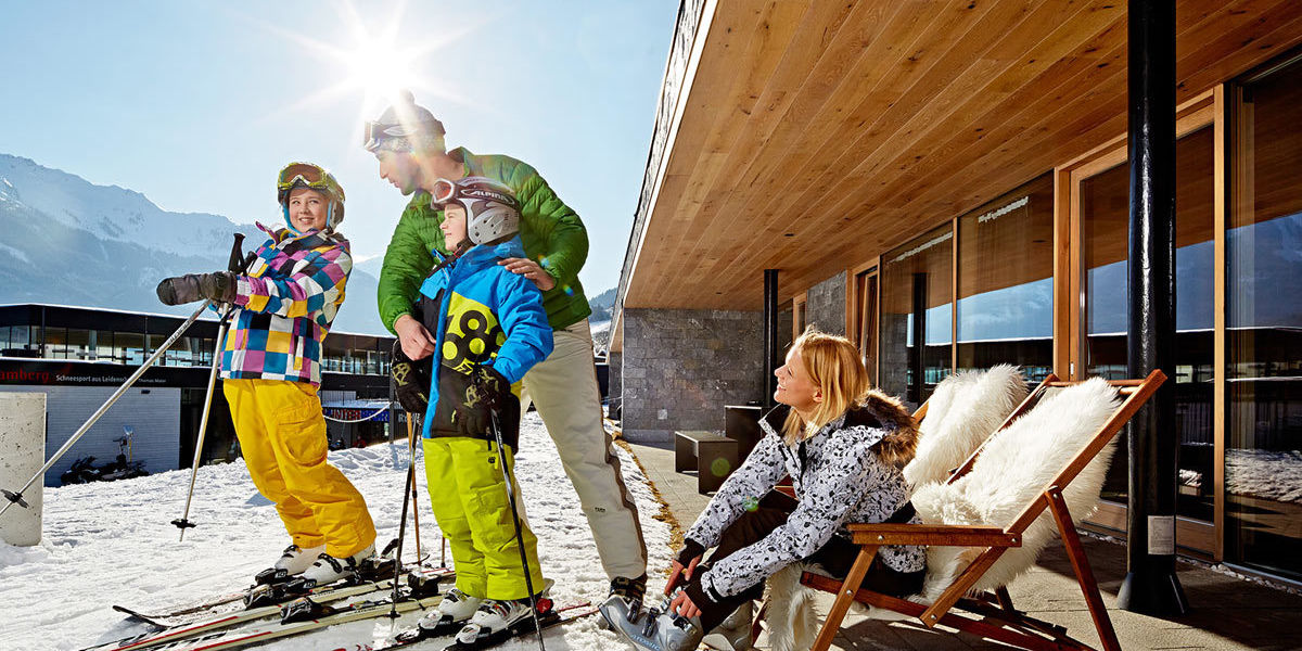 Skiurlaub mit der Familie direkt an der Skipiste im Smaragdjuwel