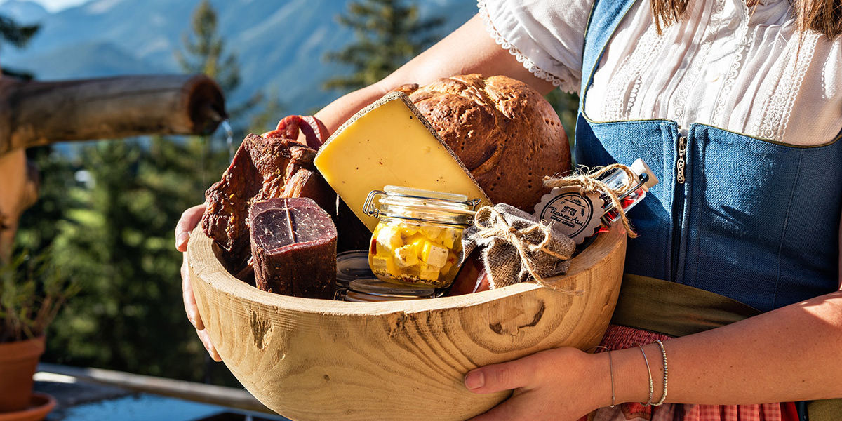 Genuss-Jausenkorb - Bio Produkte aus der Region Schladming Dachstein