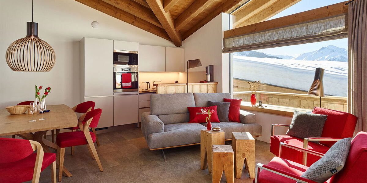 Gemütlicher Wohnbereich zum Wohlfühlen in den Löwen Chalets in Seefeld